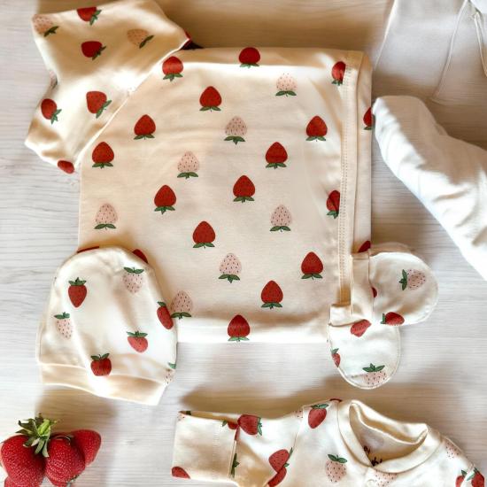 Strawberry çilek desenli %100 doğal pamuk 5’li set beyaz tulum